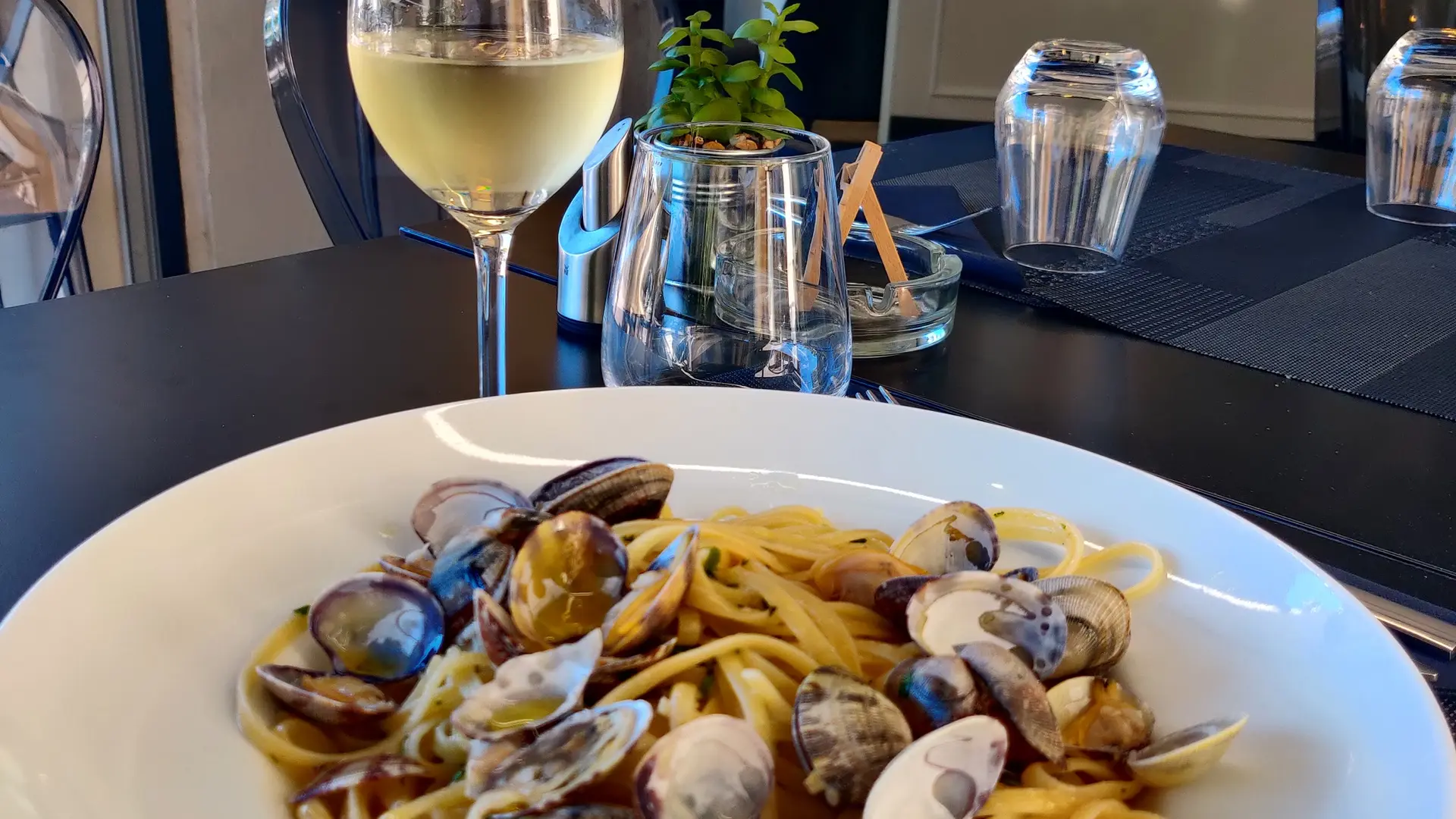 Spaguettis vongole