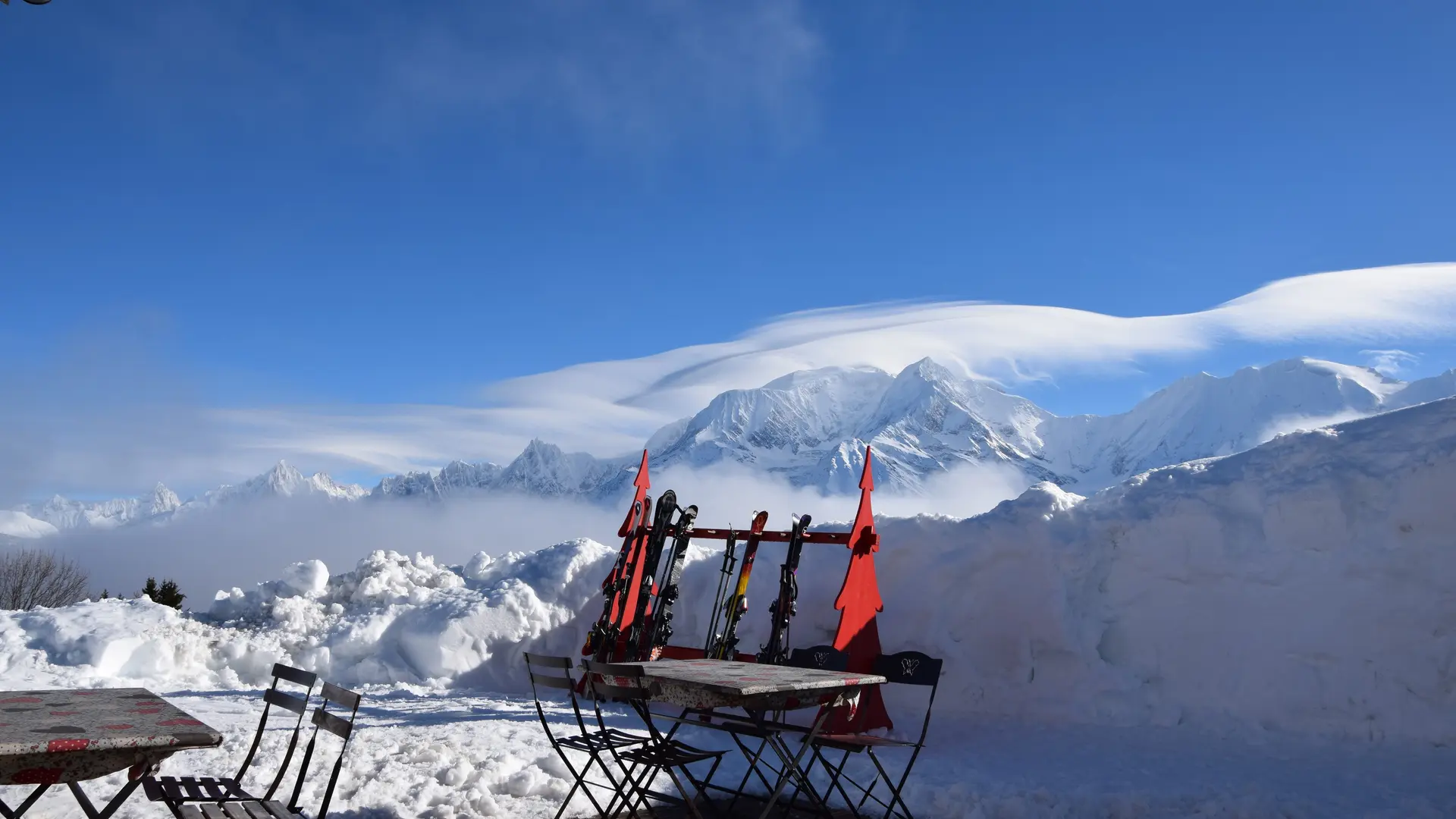 Terrasse avec vue sur le Mont-Blanc