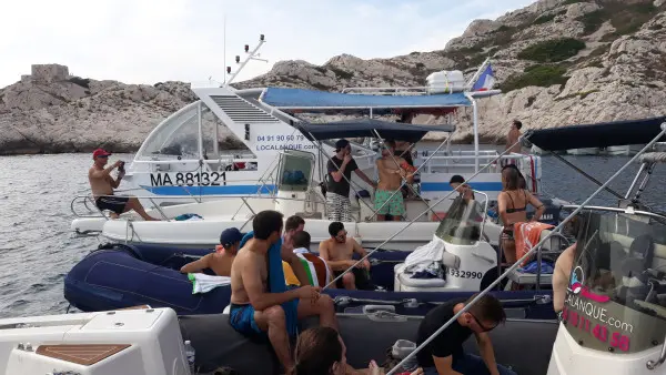 Boat privatization A special day : experience your Bachelor / Bachelorette party at sea