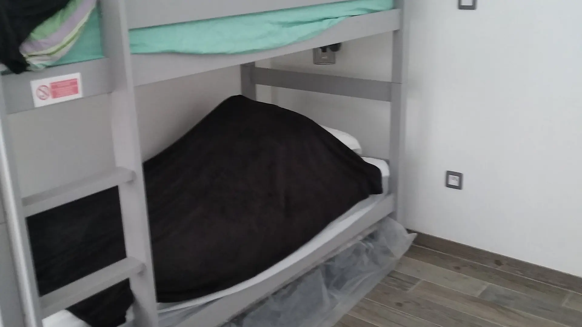 Room with bunk beds