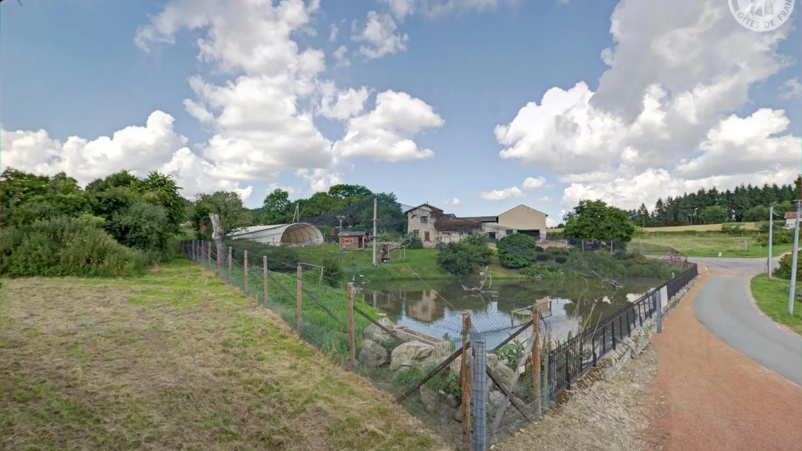 La volière du domaine de Prandière.