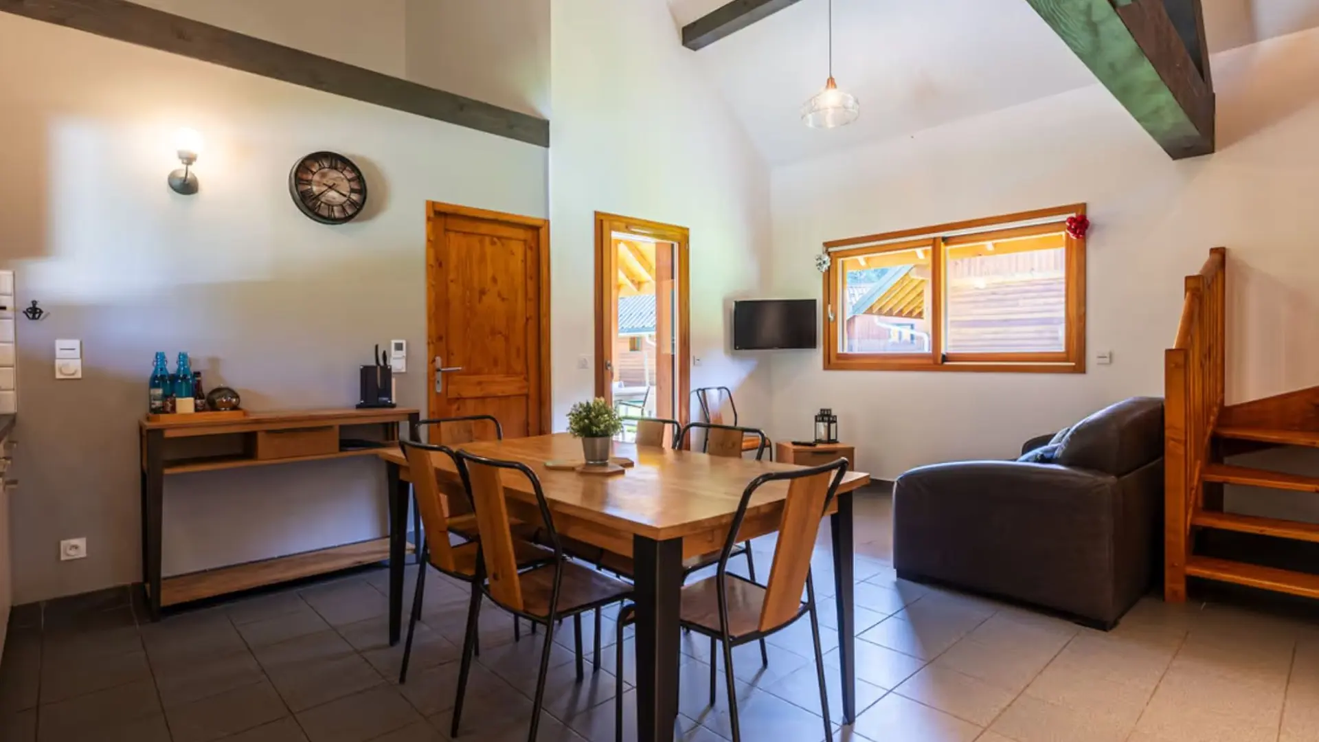 chalet dining room