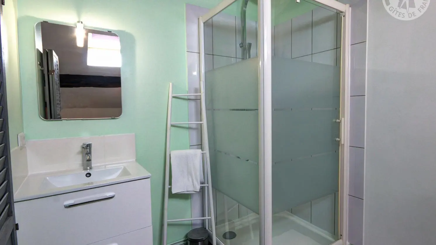 Coin sanitaire de la chambre 1