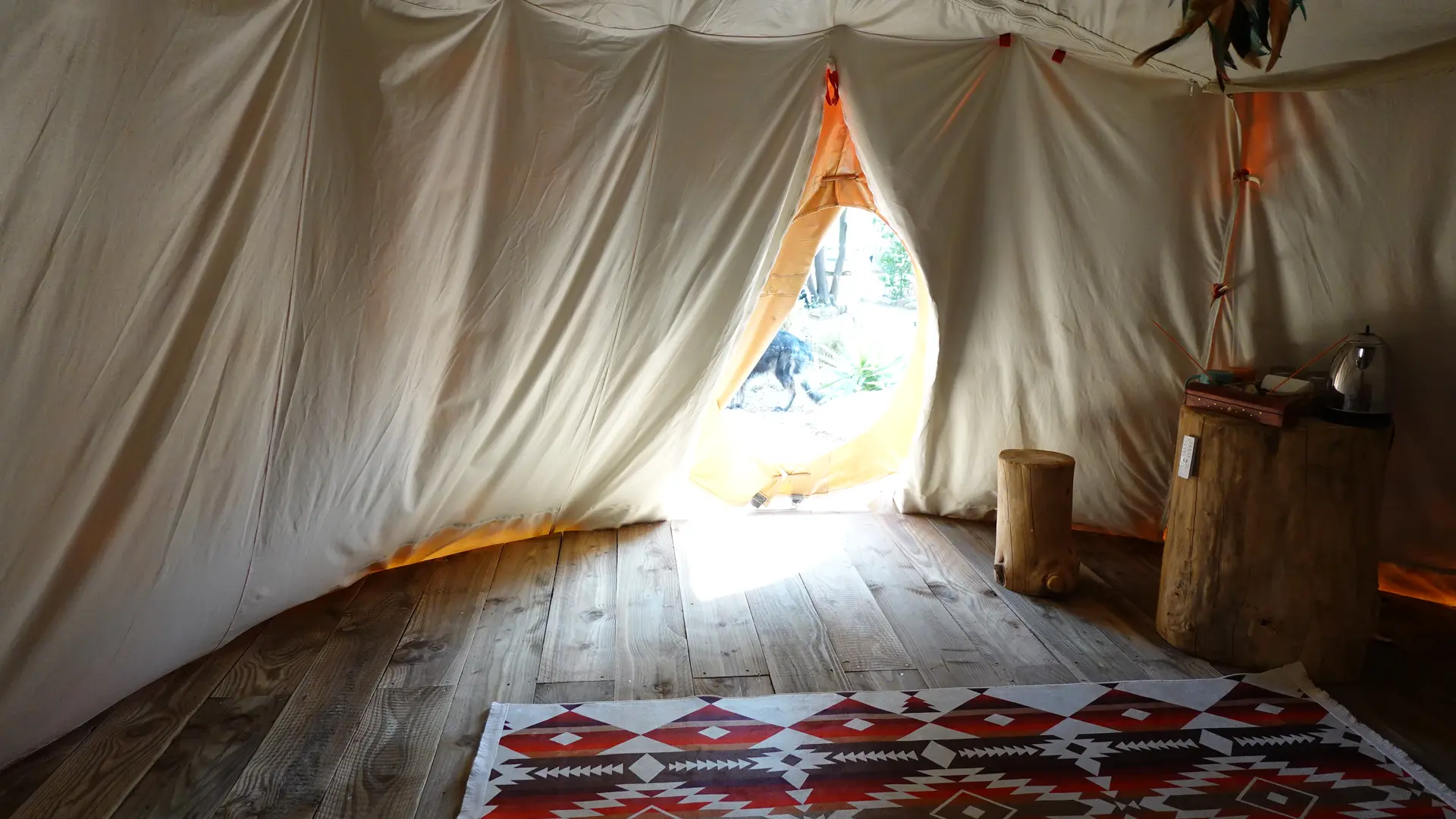 Calme et détente, dans le tipi