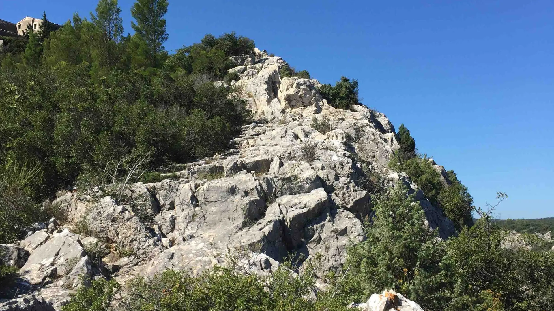 Passage en bord de falaise