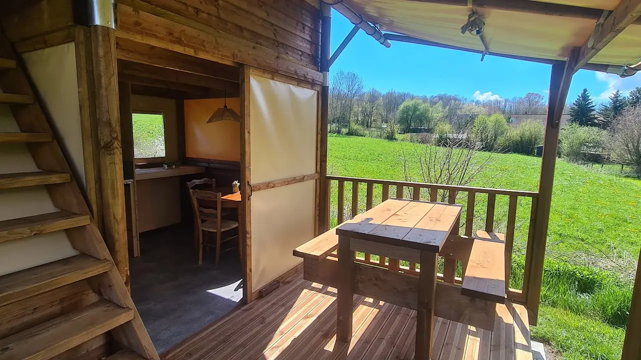 Caba'tente Bohème 3 personnes avec 1 chambre à l'étage