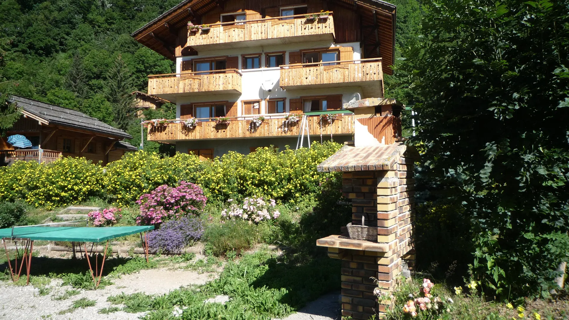 Extérieur résidence été/Outside summer residence-Les Rocailles-Le Grand-Bornand