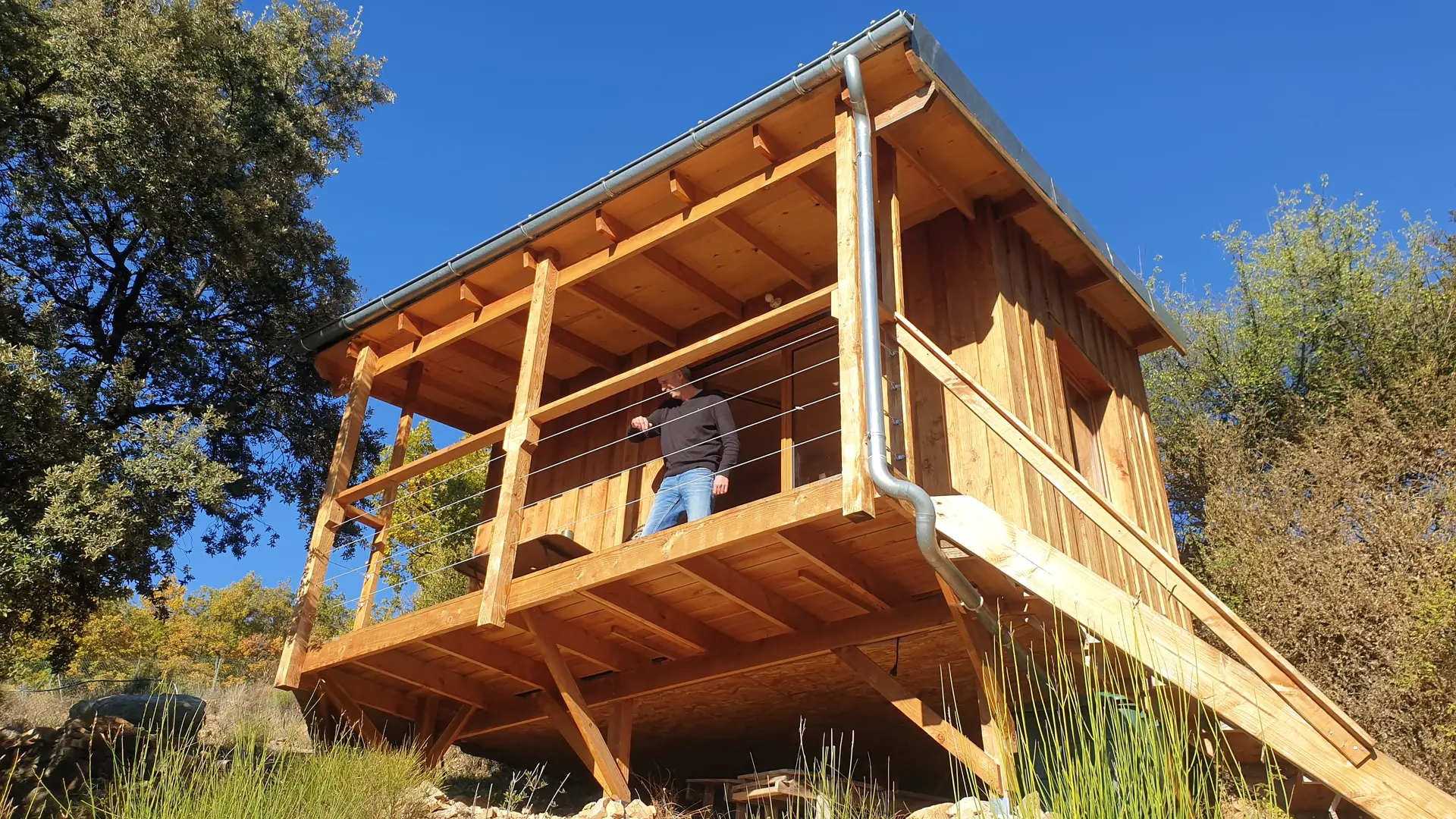 7m2 avec terrasse sur pilotis