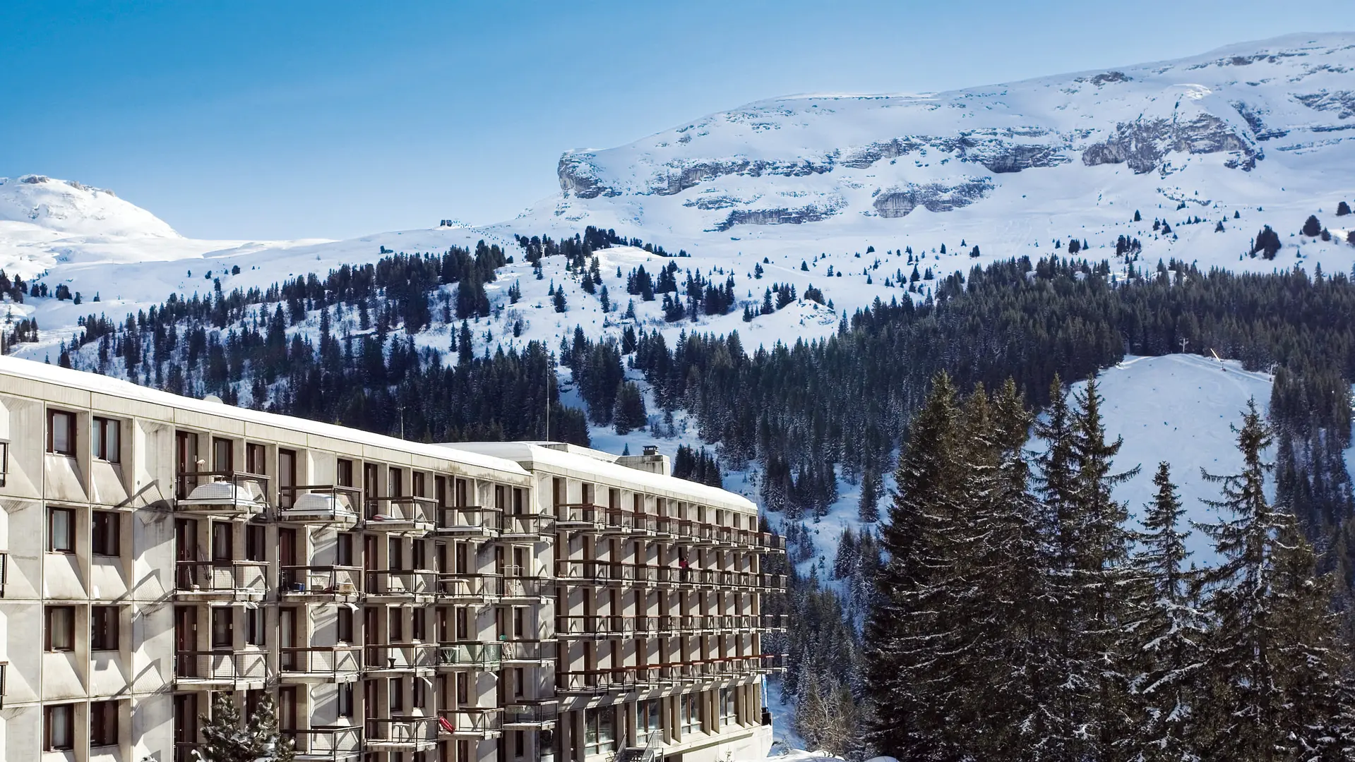 Vue extérieure du bâtiment MMV Le Flaine
