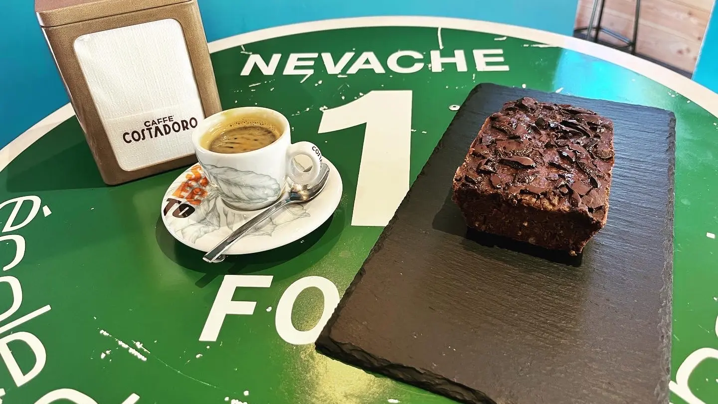 Un carrot brownie pour accompagner le café ?