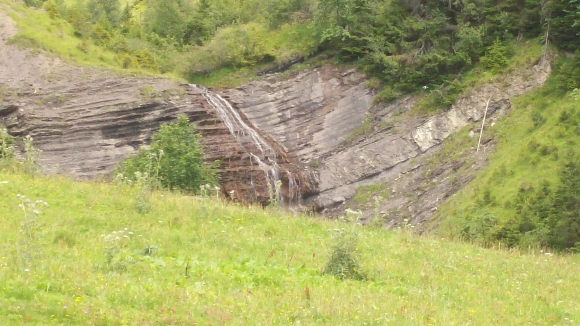 la source de l'Arpenaz