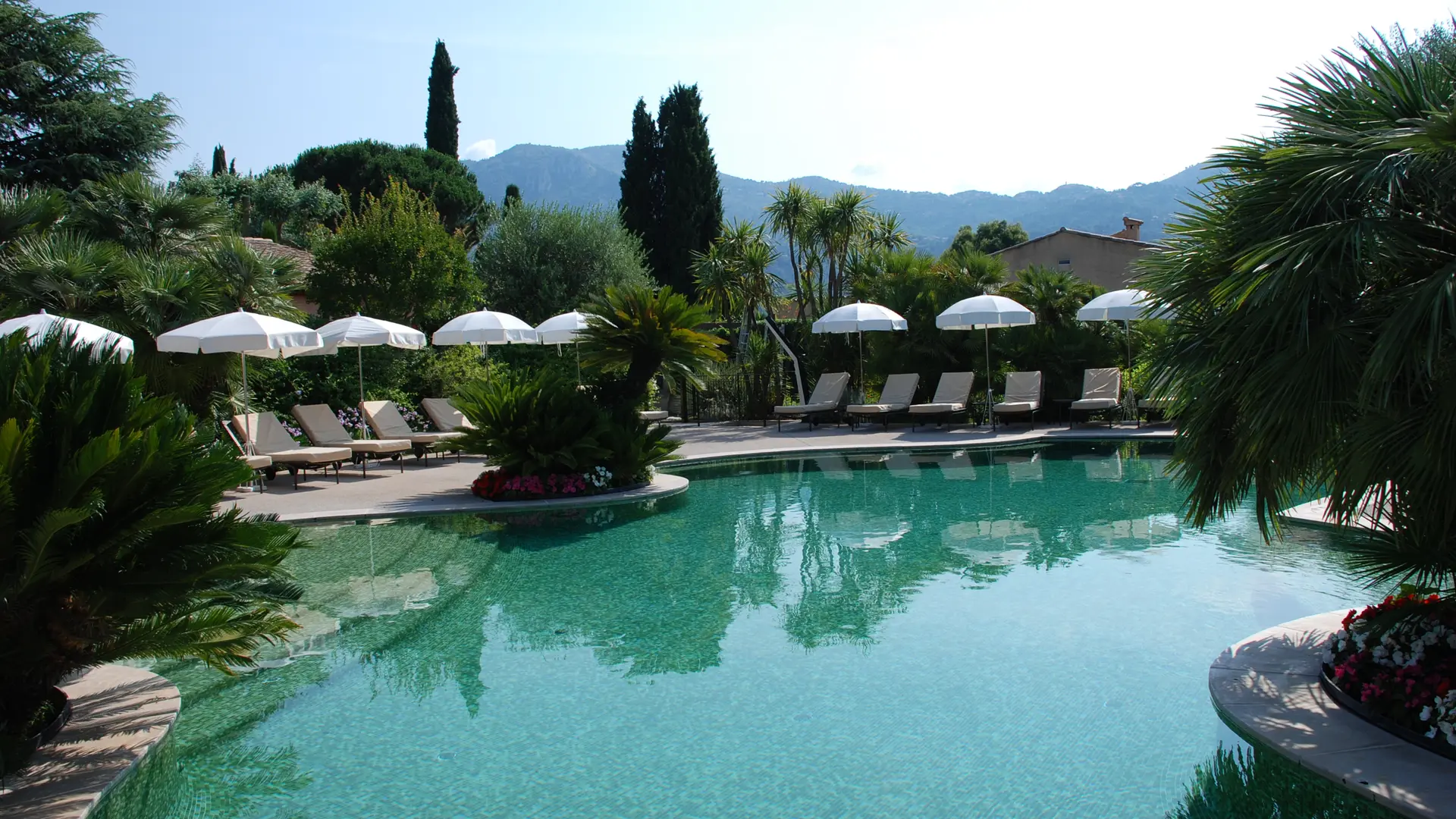 piscine lagon commune