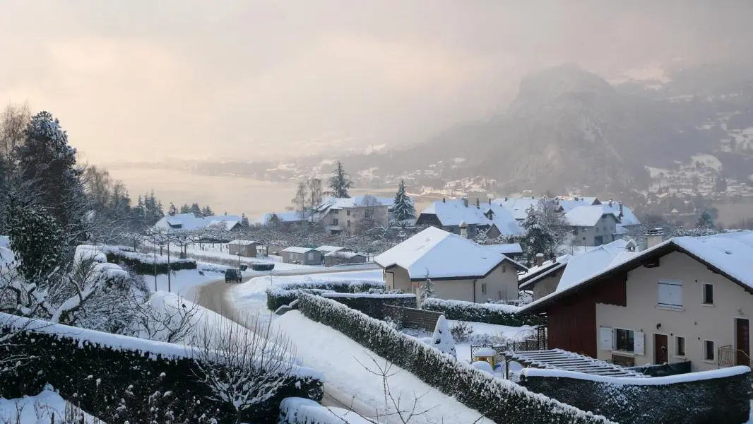 Talloires en hiver