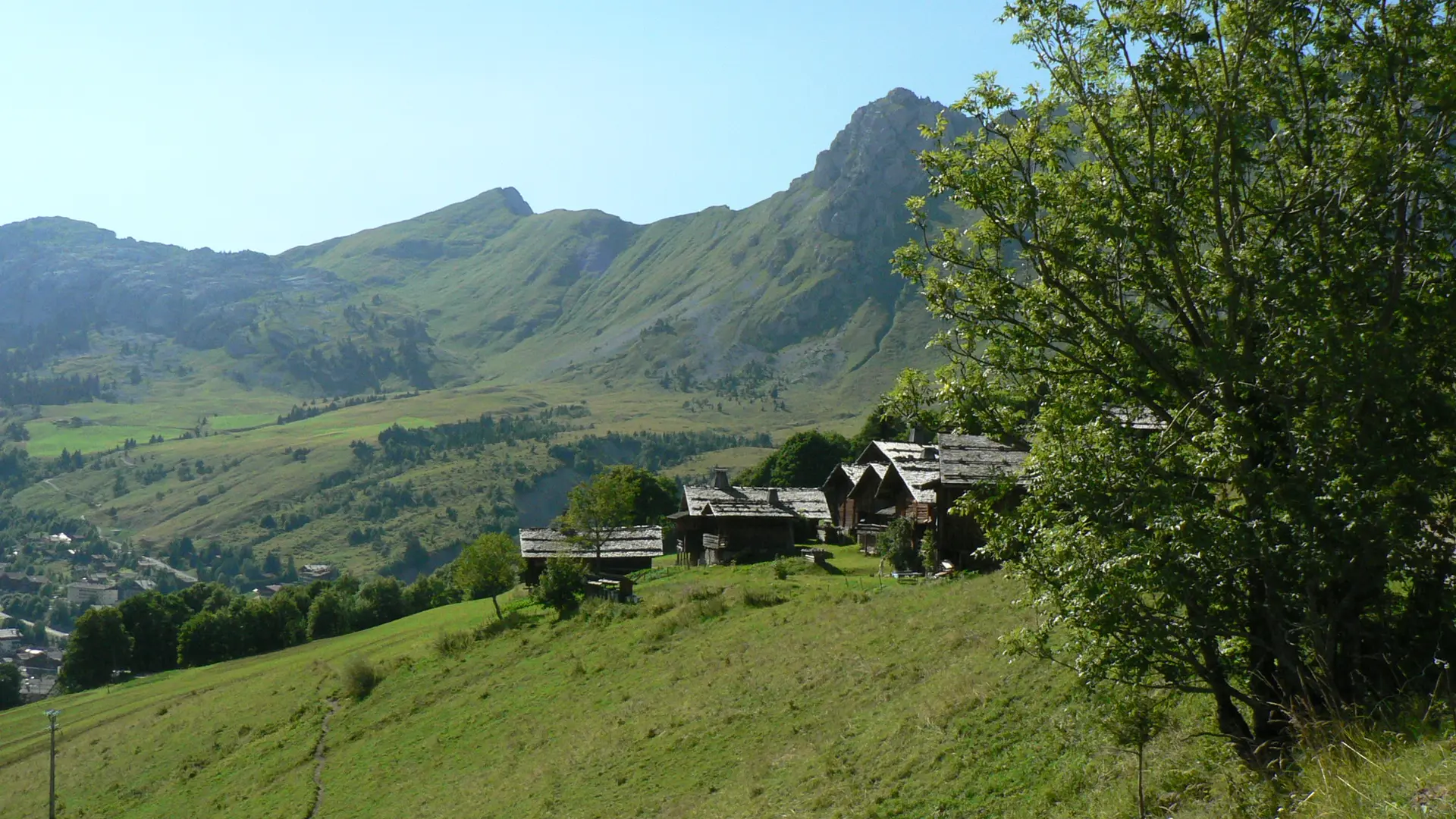 Tour du Mont Lachat