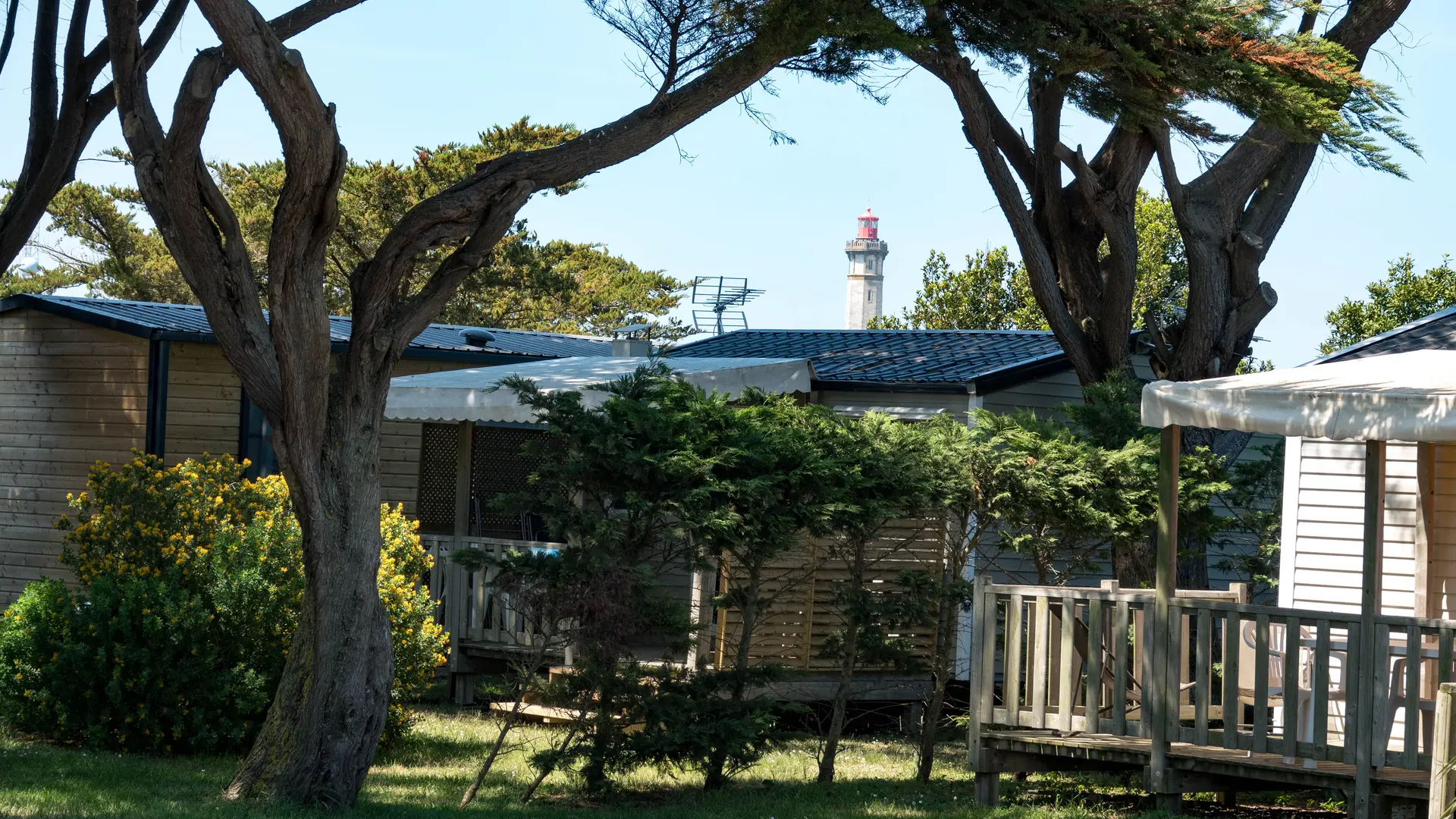 Location mobil-homes avec vue sur le Phare des Baleines