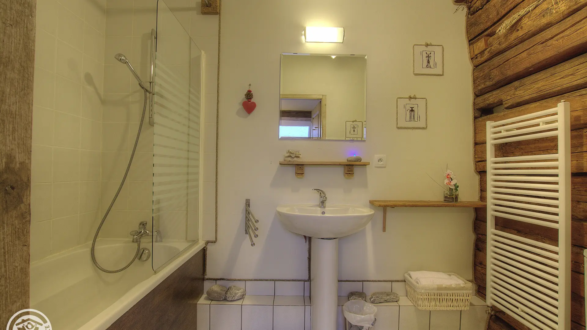 Salle de bain ch. Mont-Blanc - Chalet Marlyne - Thônes, Haute-Savoie