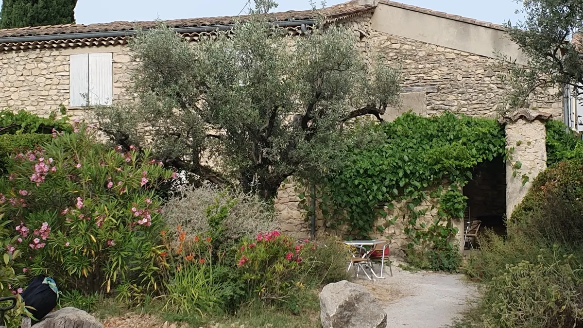 GORDES L'ABBAYE DE SENANQUE A 76 KM DU DOMAINE