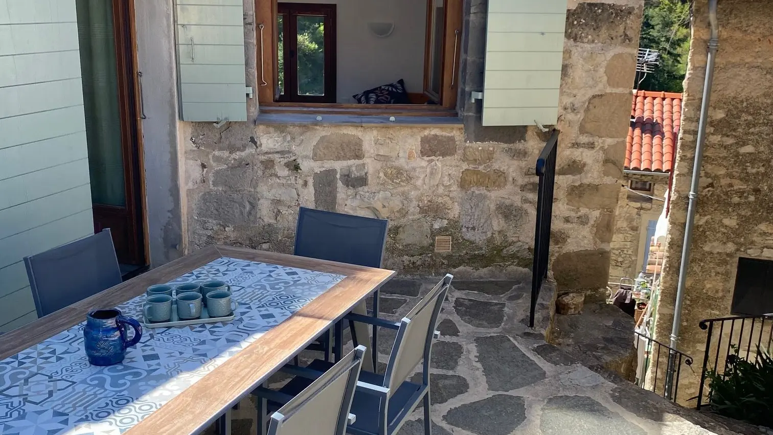 Gîte Baous de Lucéram-Terrasse-Lucéram-Gîtes de France des Alpes-Maritimes