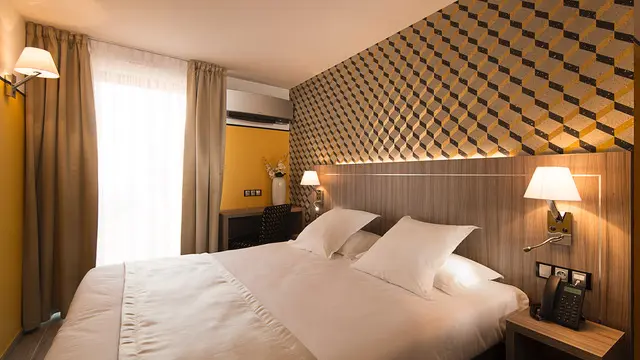 Chambre double ambiance jaune