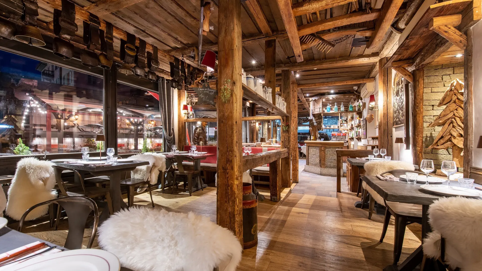 restaurant