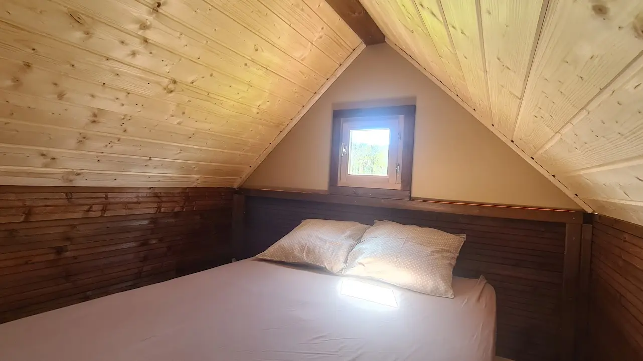 Caba'tente Bohème 3 personnes avec 1 chambre à l'étage