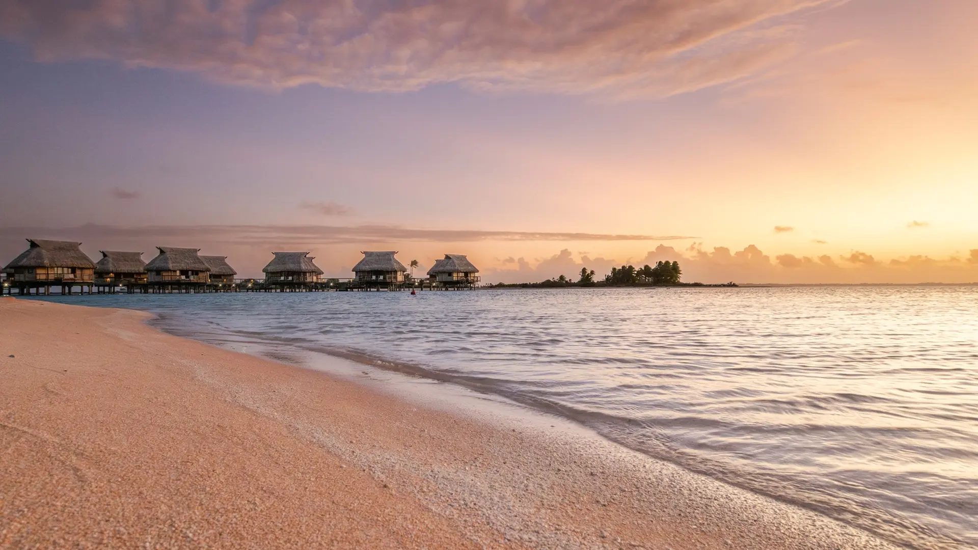 Sunset - Le Tikehau by Pearl Resorts