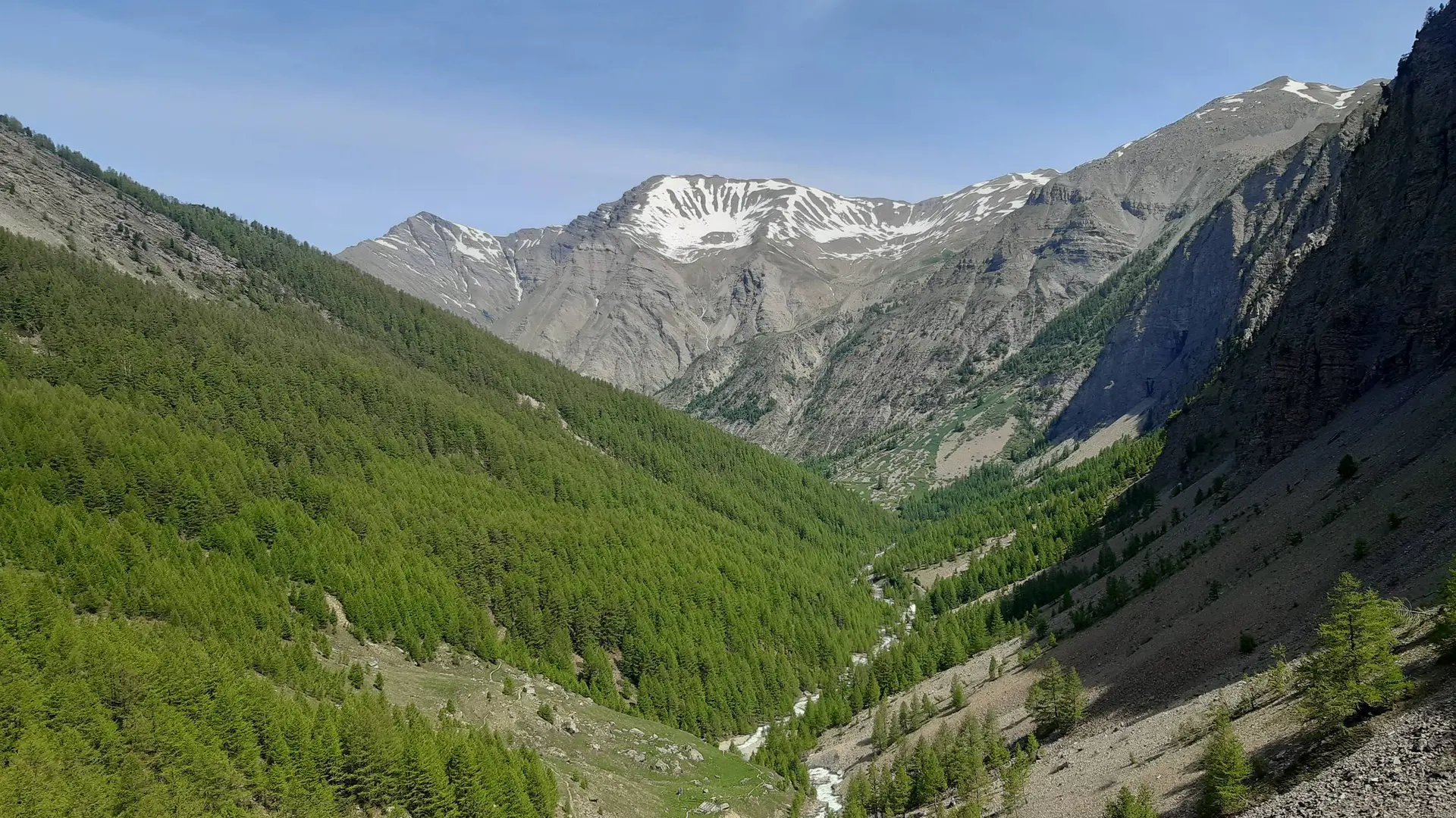 vue depuis la cascade de Razis