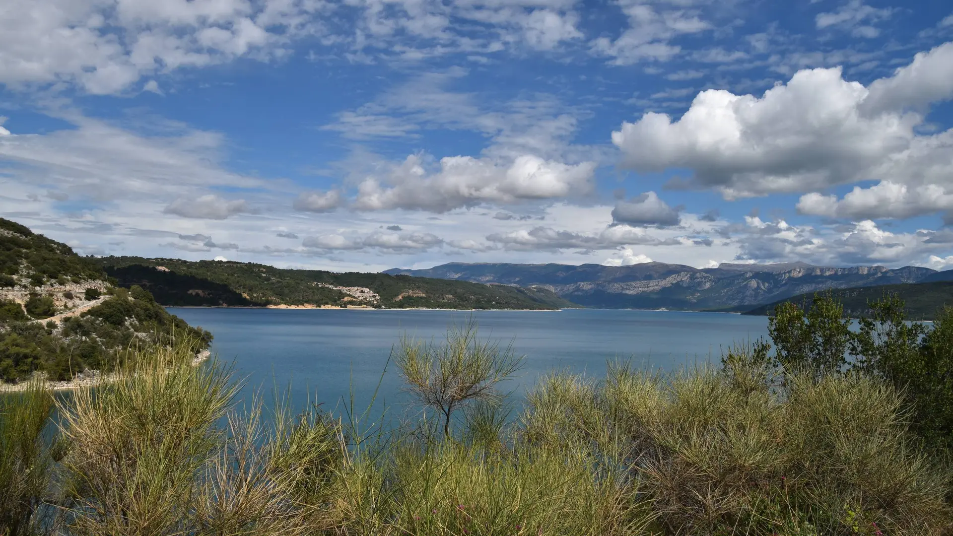 Vue sur le lac du Verdon