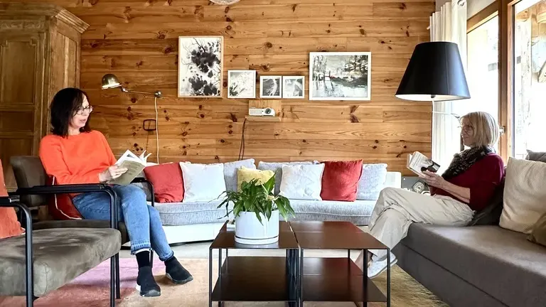 Le grand salon, espace de convivialité