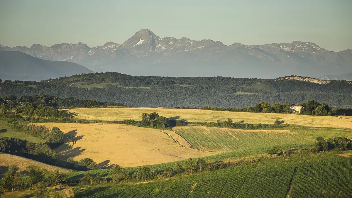 Vue sur la vallée Arize et Mont Valier