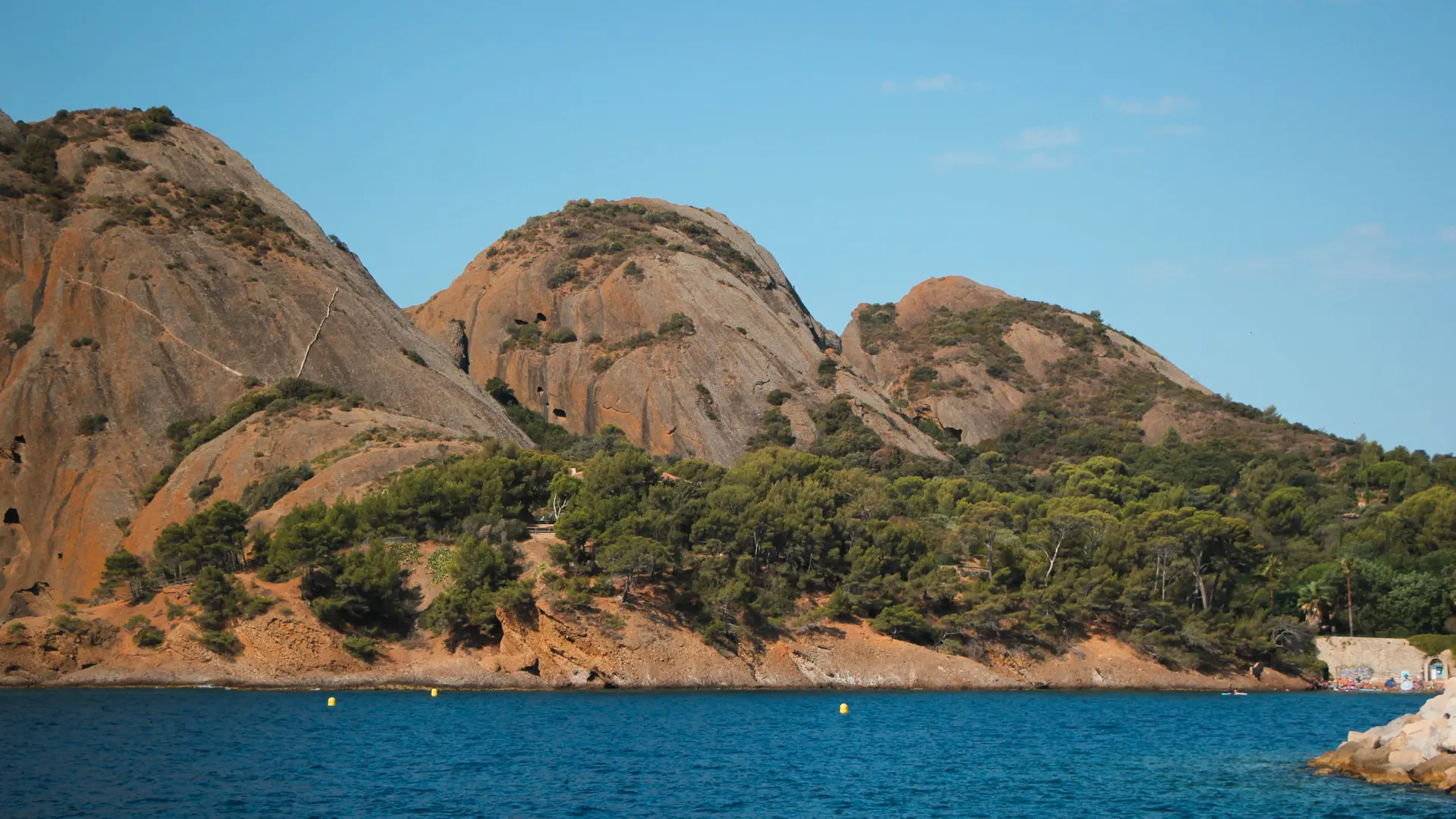 Balade en mer commentée des calanques avec l'Atlantide