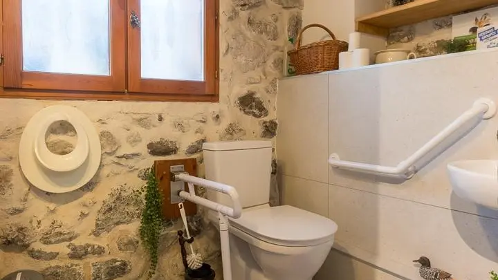 Toilettes PMR
