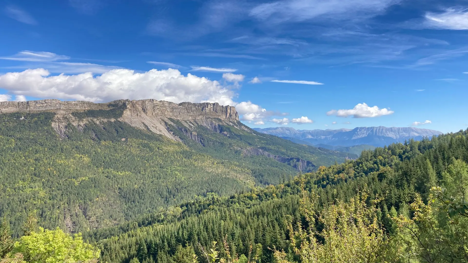 Paysages sauvages des Hautes-Terres de Provence