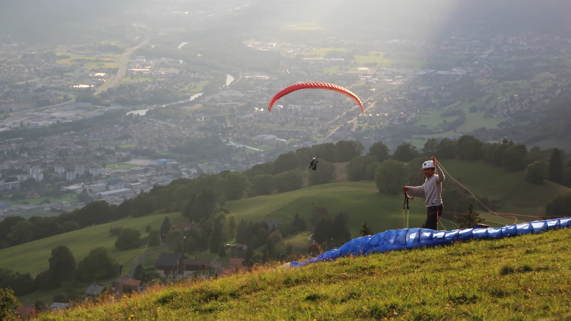 Opstijggebied boven de stad Cluses