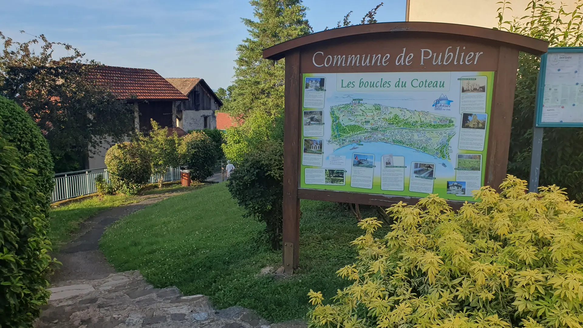 Publier boucle des coteaux