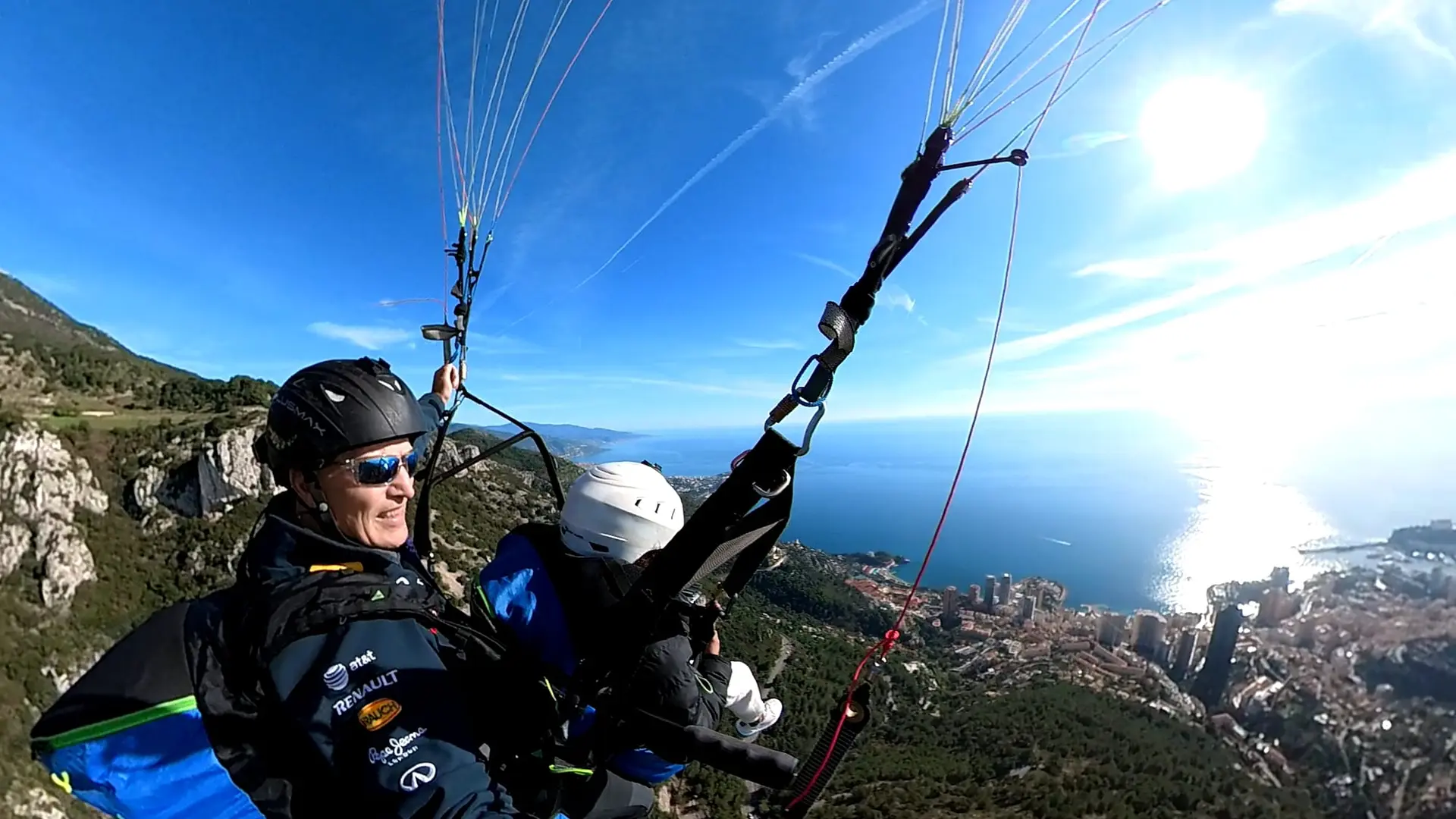 Vol en parapente sur la côte d'Azur