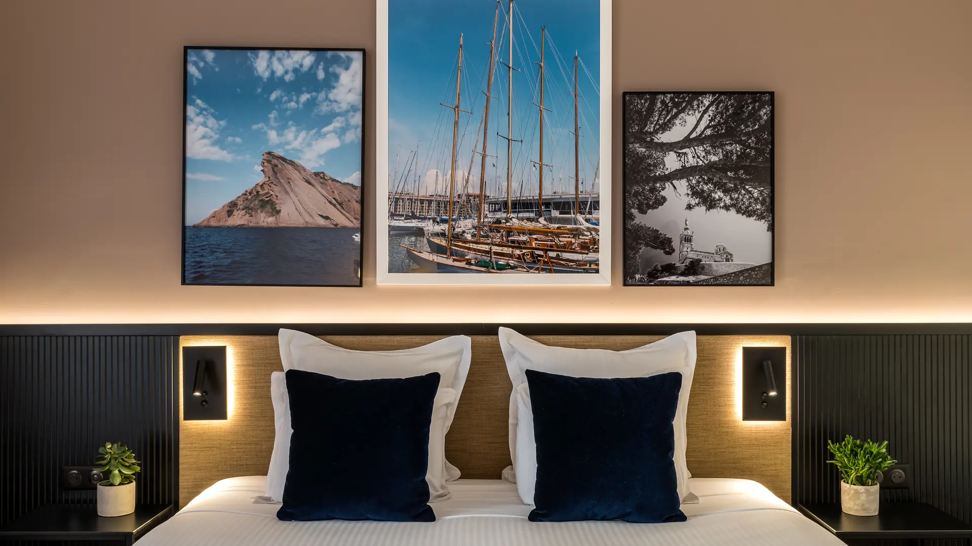 Chambre lit Hôtel Villa M