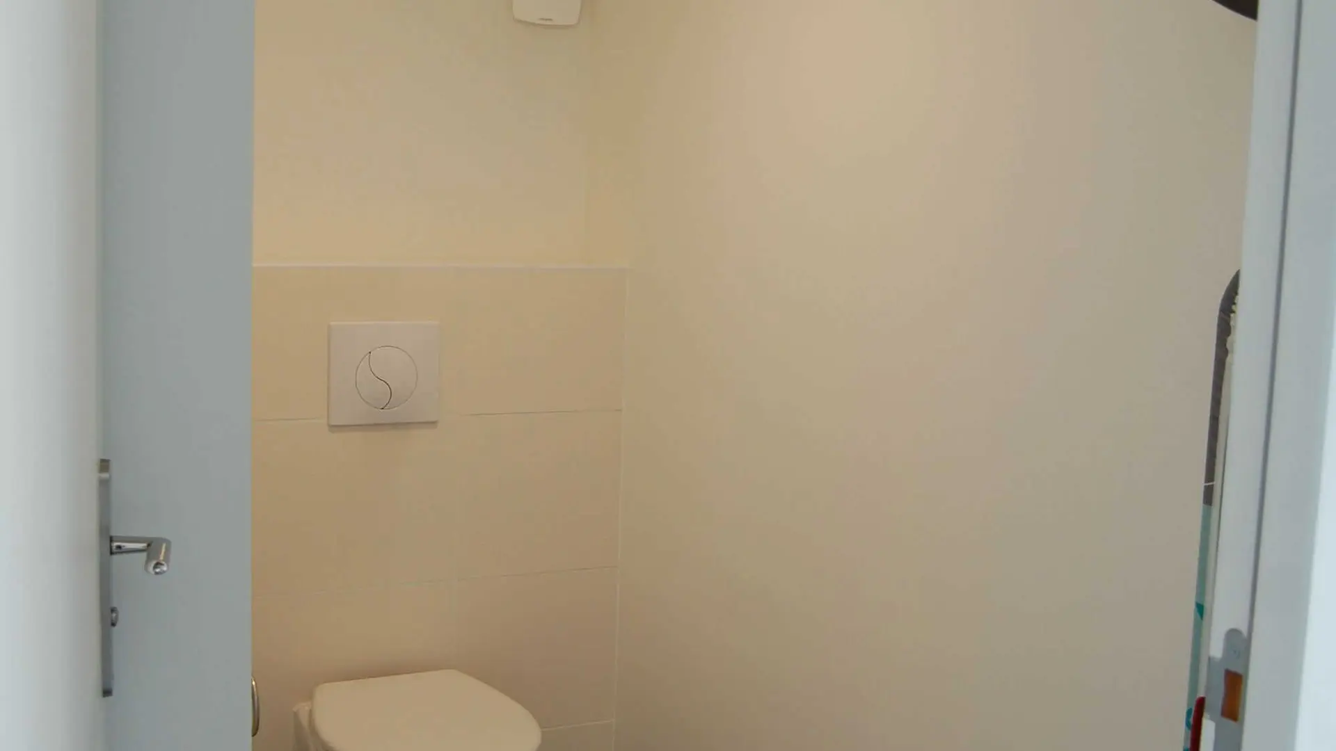 Le Prieuré n°2-Toilette-Saint-Blaise-Gîtes de France des Alpes-Maritimes