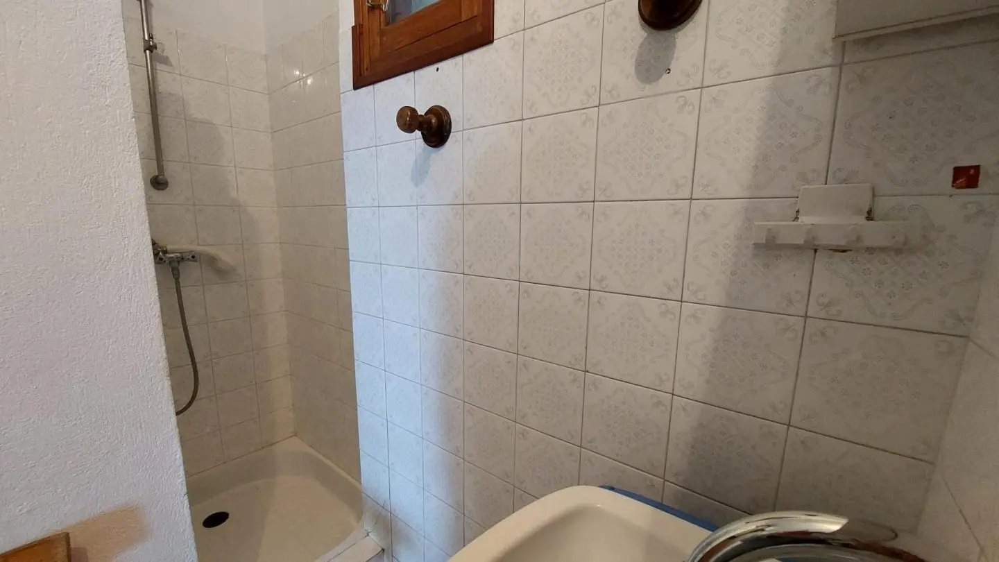 Douche d'appoint dans la buanderie