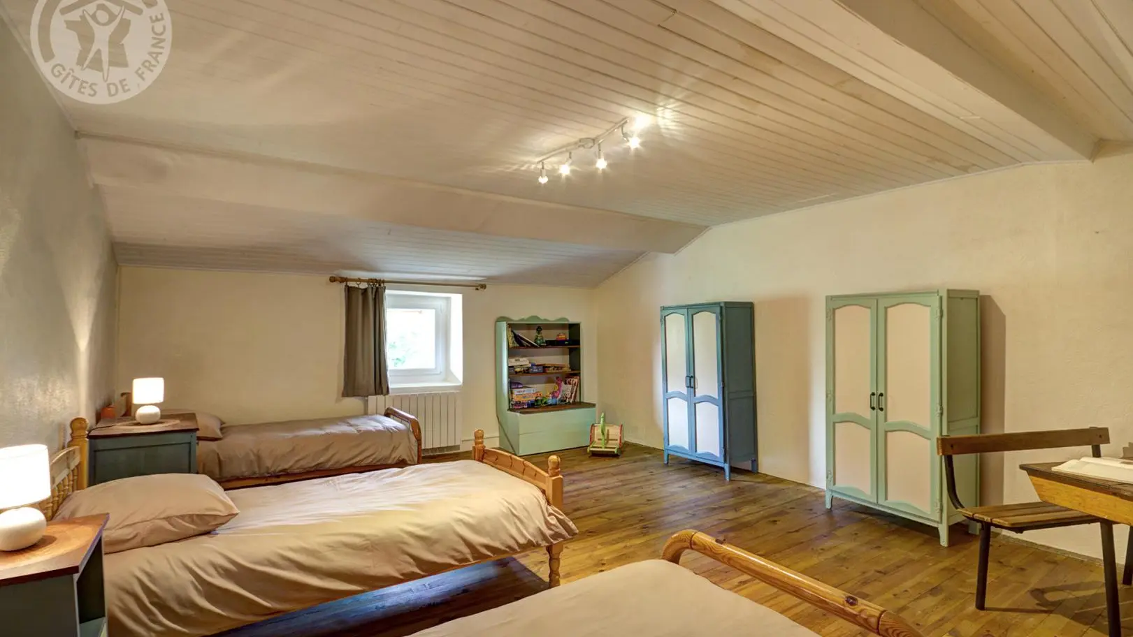 Chambre 4 (3 lit 90) + espace jeux enfants