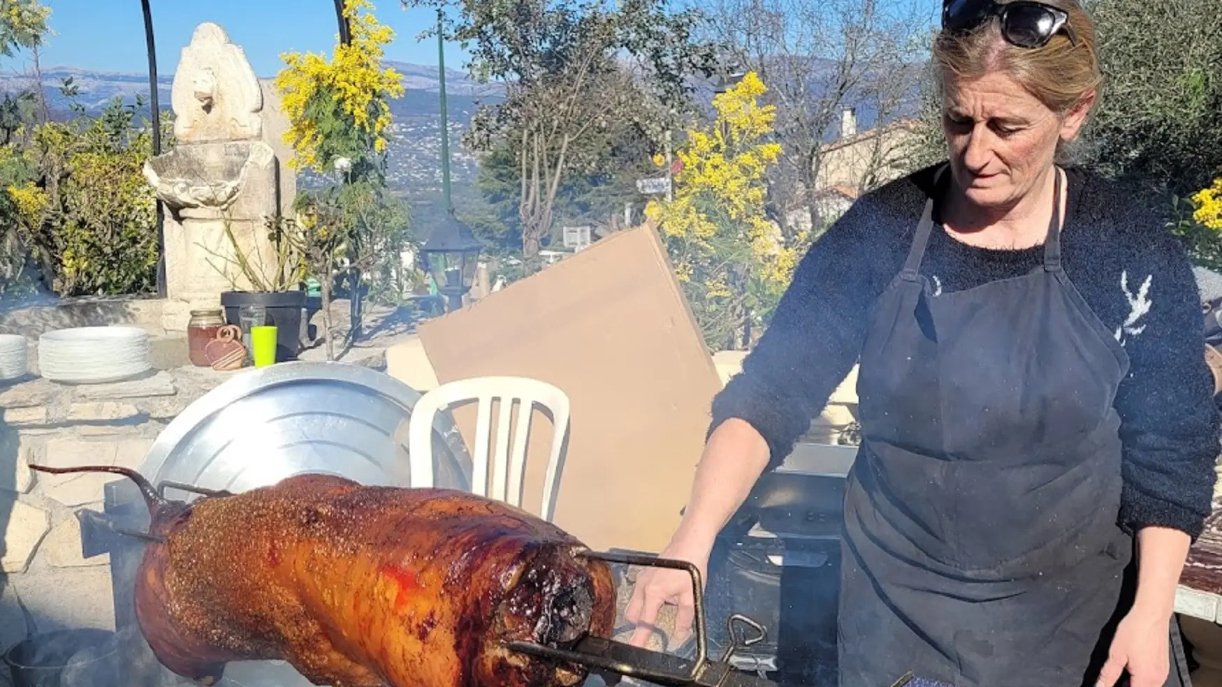 Cochon de lait à la broche