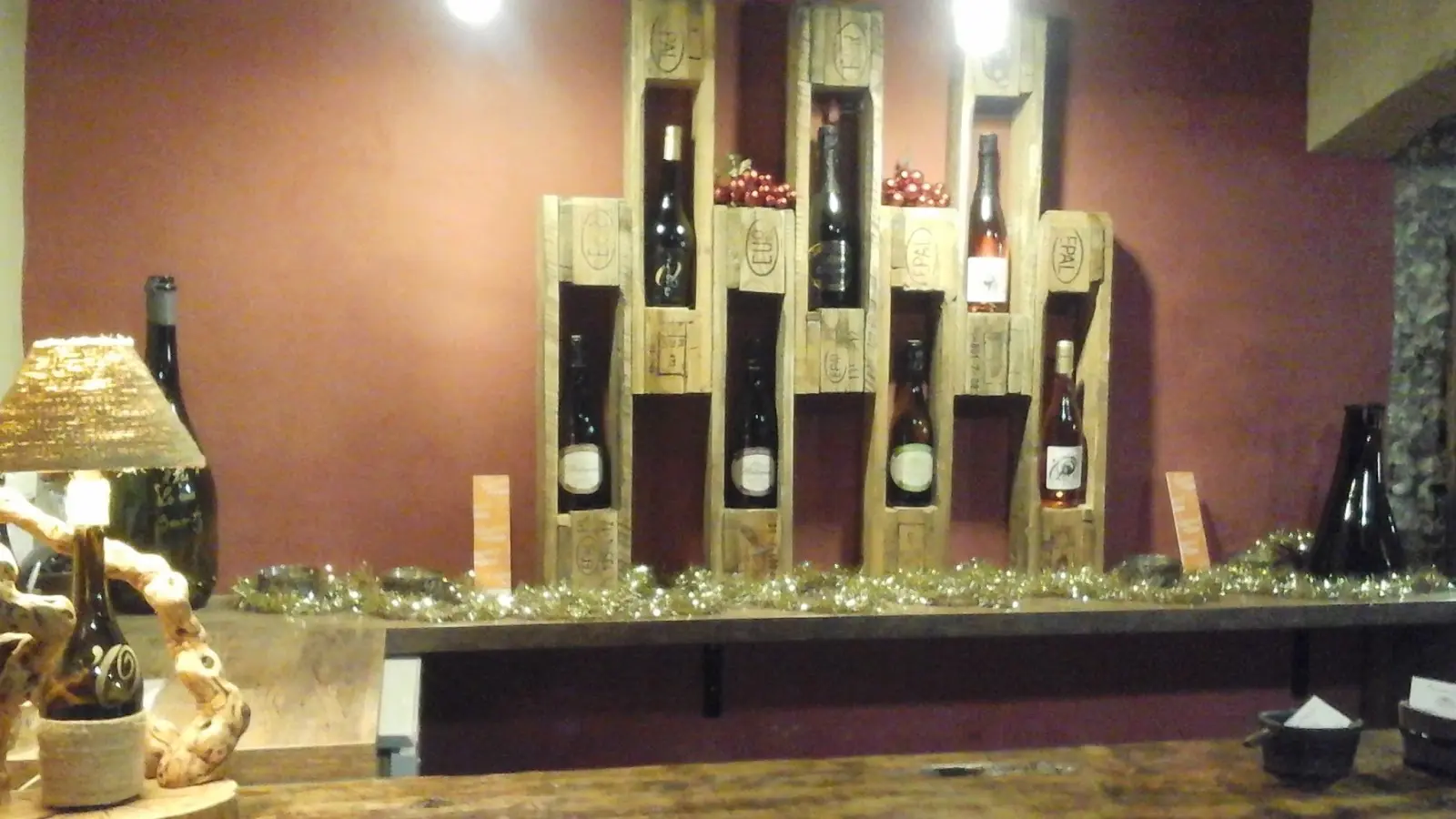Bouteilles de vin en présentation