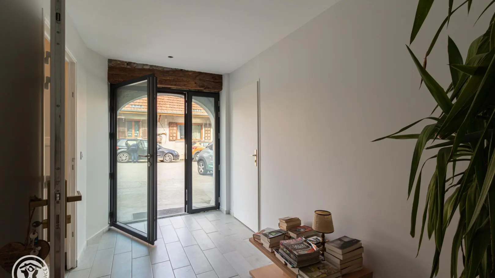 Sas d'entrée commun à 2 gîtes