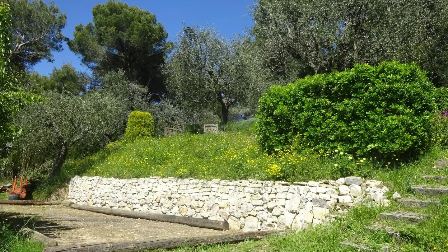 Gîte Le Dionel-TerrainPétanque-Colomars-Gîtes de France des Alpes-Maritimes