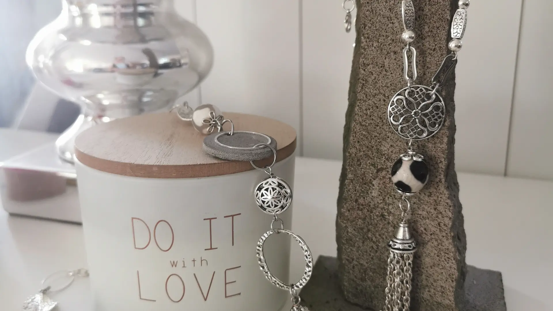 Sautoir pierre de lave