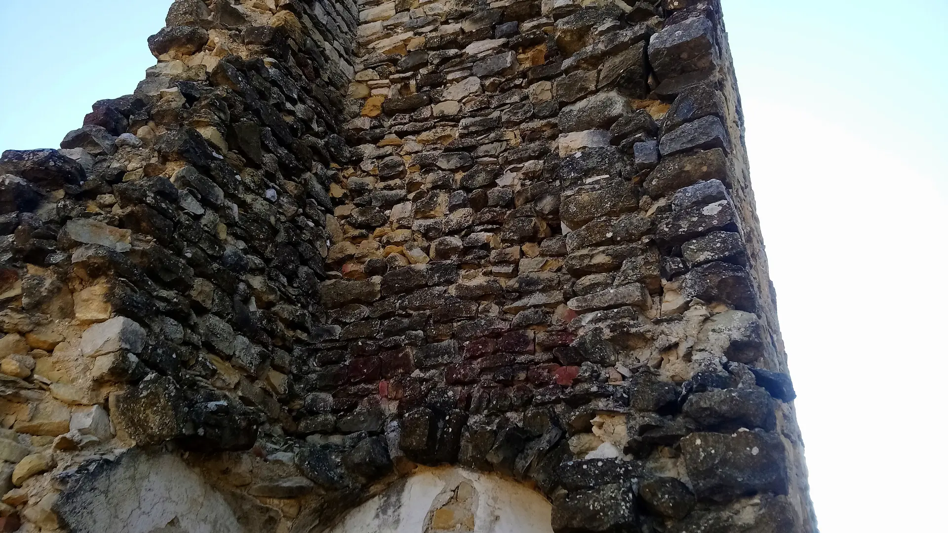 Ancienne église de Montlaux