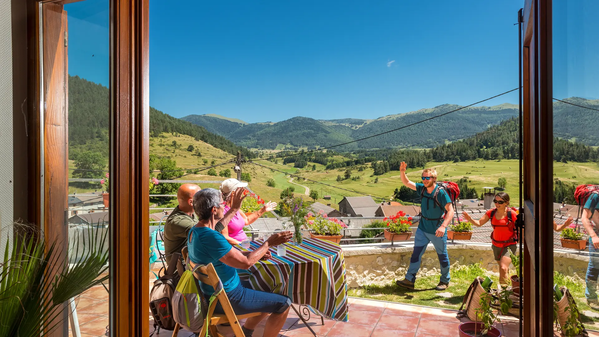 Chez Dine & Lo, gîte d'étape à Comus