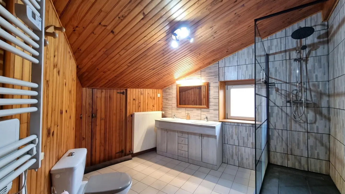 salle d eau  douche a l italienne et wc