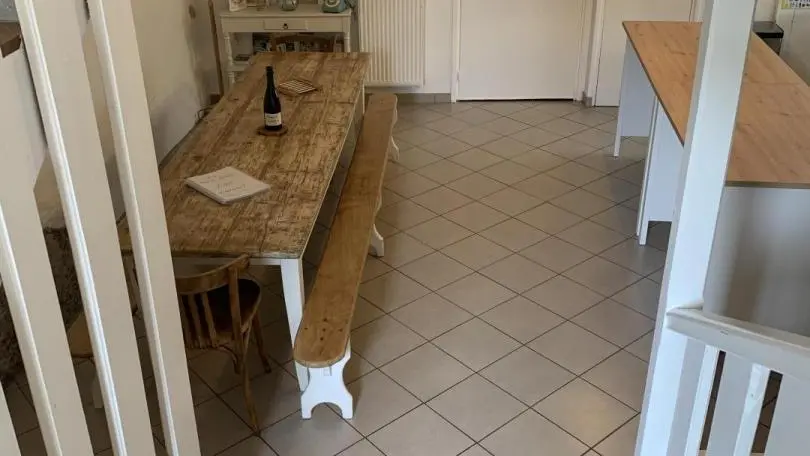 Coin repas depuis l'entrée