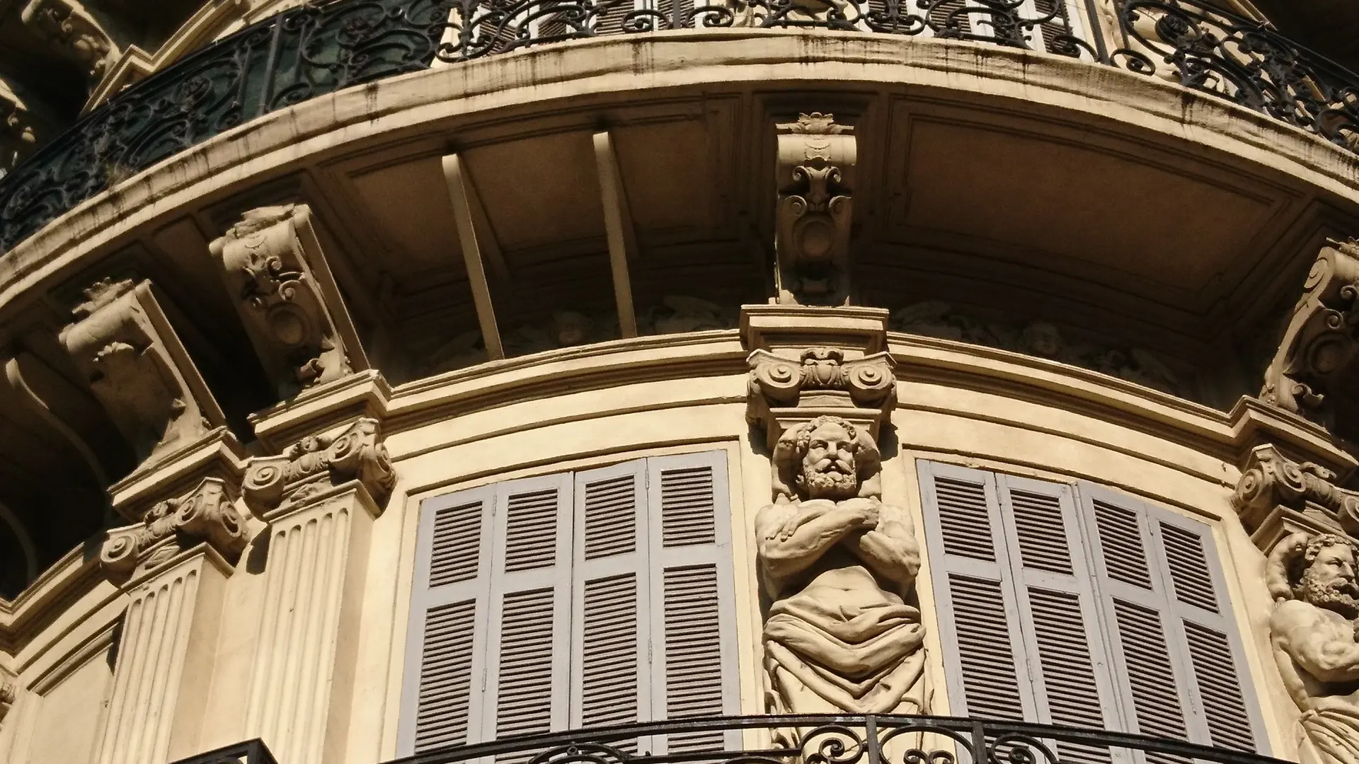 Façade Canebiere